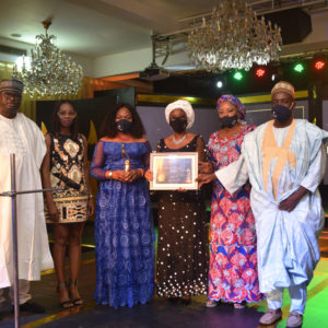 11a&b. Best Company in Sustainability Reporting